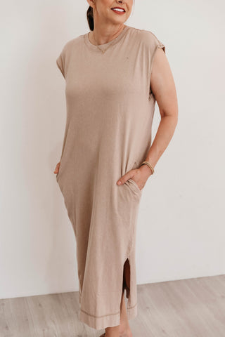 On The Run Midi Dress | Light Mocha