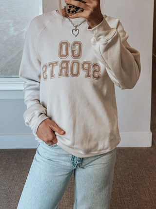 GO SPORTS! Sweatshirt
